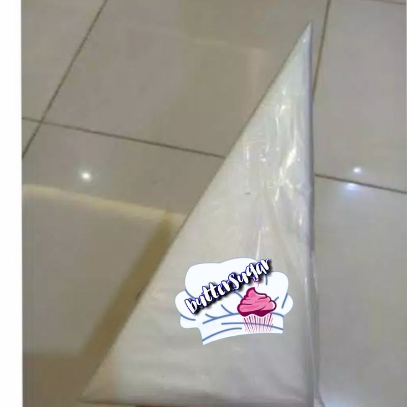 

PLASTIK SEGITIGA KUE JUMBO uk 29x46x53 isi 10lbr MURAH