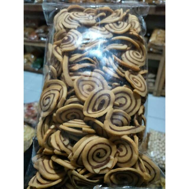 

Kuping gajah-camilan-manis-makanan ringan-snack-jajan-lebaran
