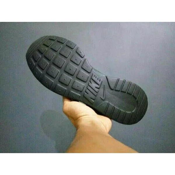 Sepatu Sneakers NIKE Pria BLACK COLOR Best Quality