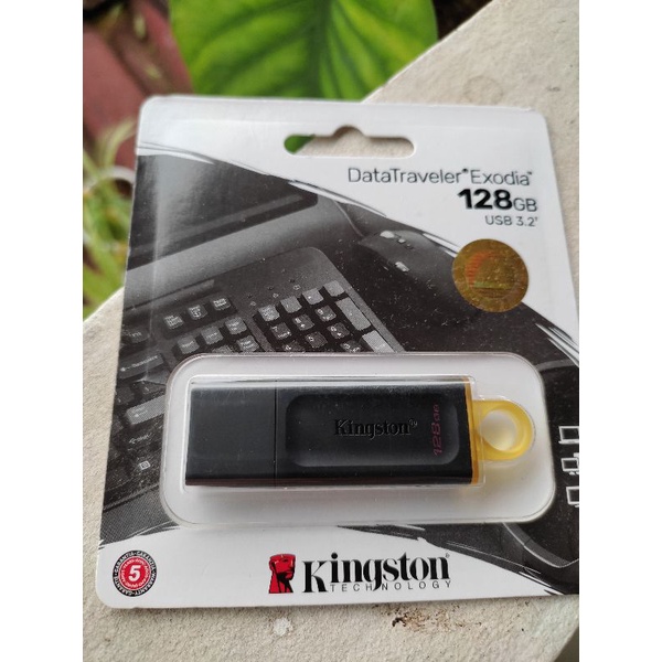 Flashdisk Kingston Exodia 128GB