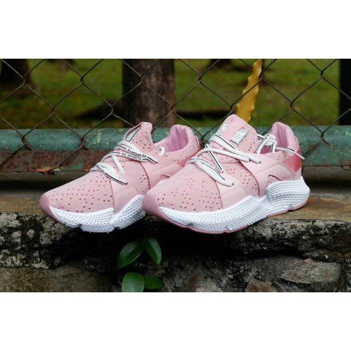 SEPATU ADIDAS SNEAKERS WANITA GRADE ORIGINAL