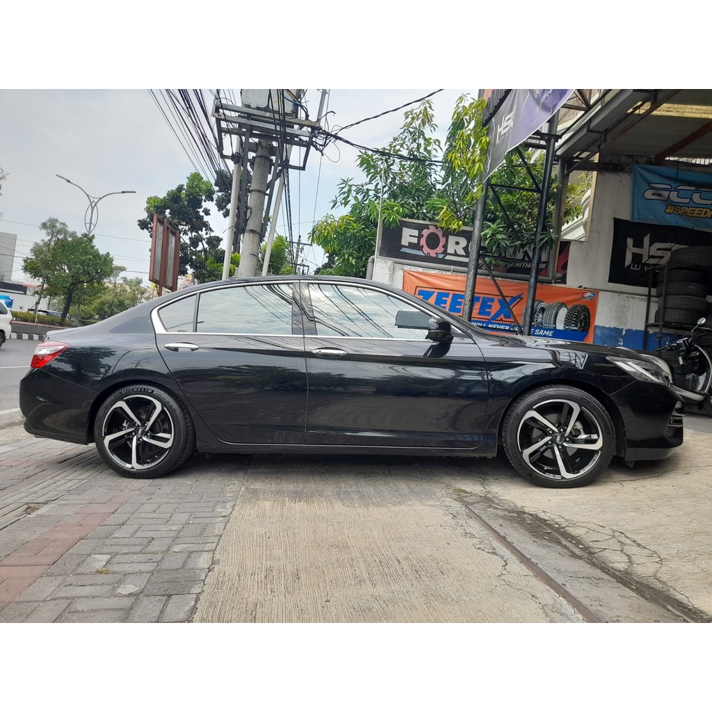 VELG MOBIL HONDA ACCORD R18X8,5 HSR BUCKEL[ RATA BODY