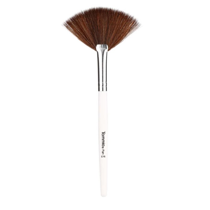 Tammia E16 fan brush ANANDA_KOSMETIK