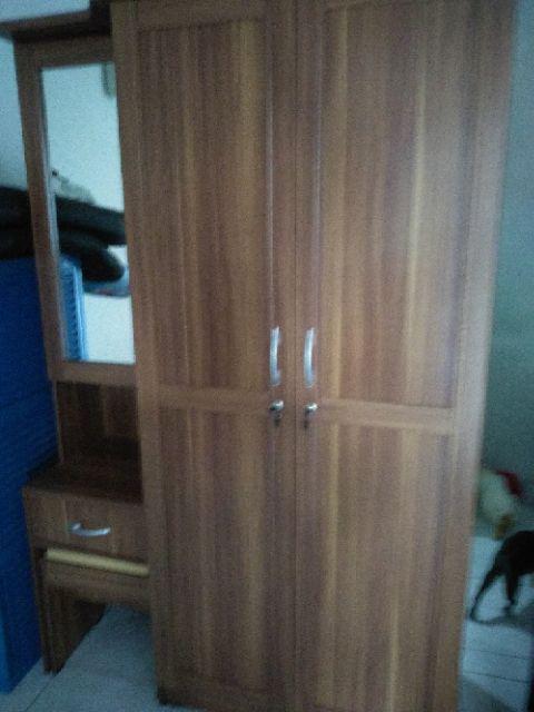 Lemari Pakaian 2 Pintu + Meja Rias Lpmr 8223
