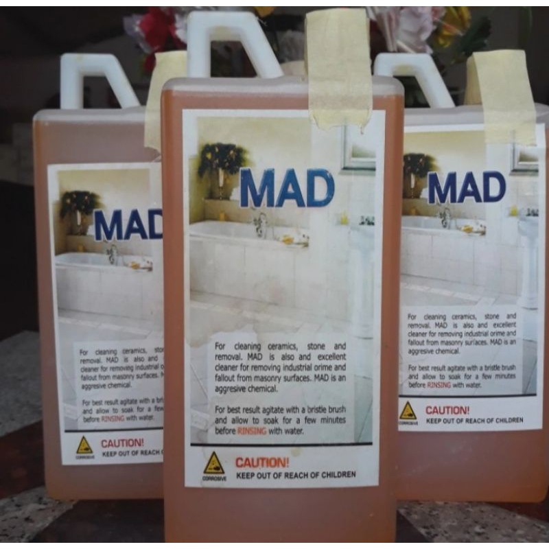 MAD cairan pembersih lantai kramik
