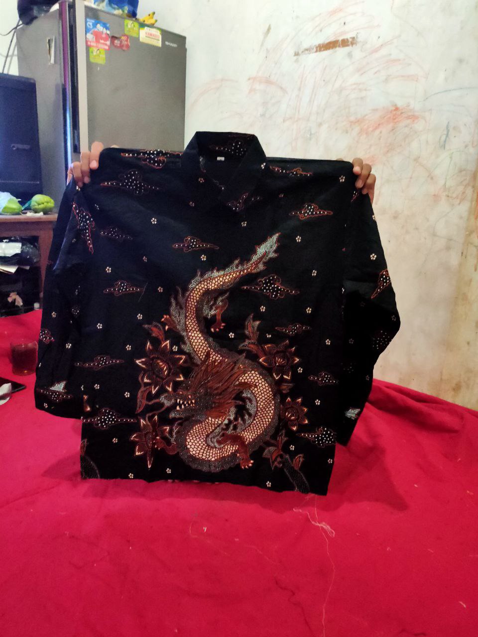 Kemeja Batik Pria Semi Sutra Shyntetic Exclusive Puring Istimewa Bahu Pakai Busa