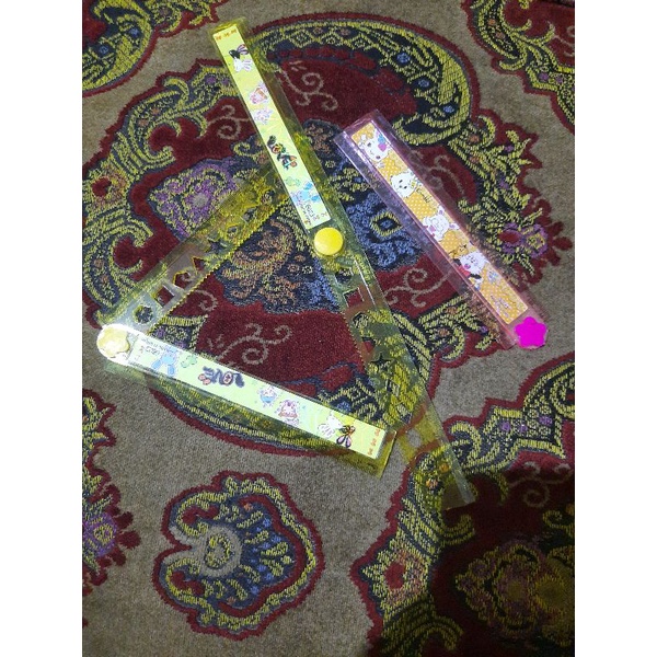 

PENGGARIS 30CM PRAKTIS BISA DITEKUK