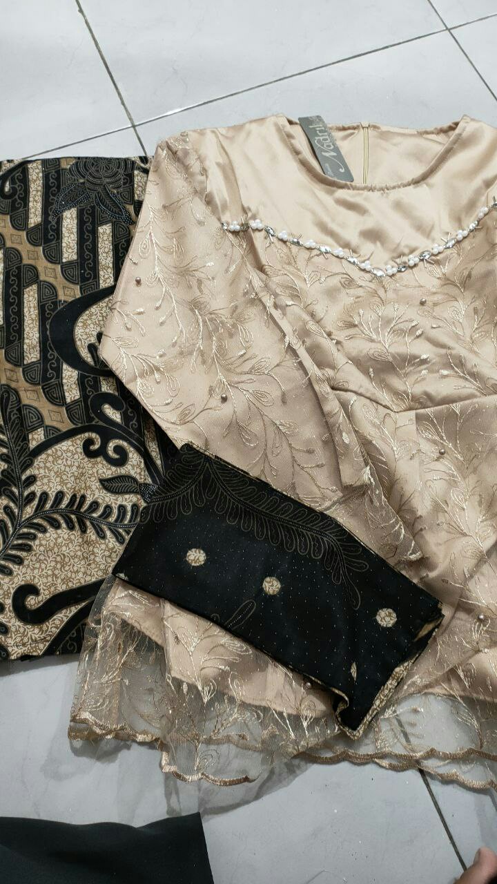 New Arrival | Kebaya Couple Batik - Batik Couple Anjella Hauw Tulle Slendang Aplikasi Payet