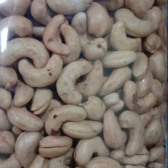 

KACANG MEDE (METE) SUPER - 1KG