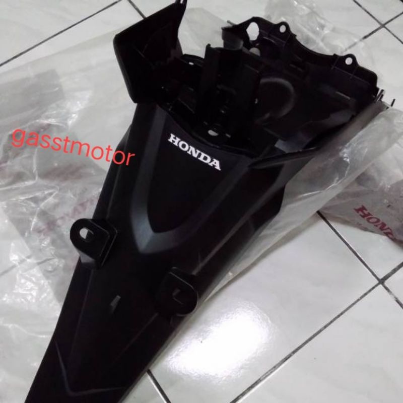 SEPAKBOR BELAKANG BEAT KARBU ORIGINAL HONDA Kode KVY