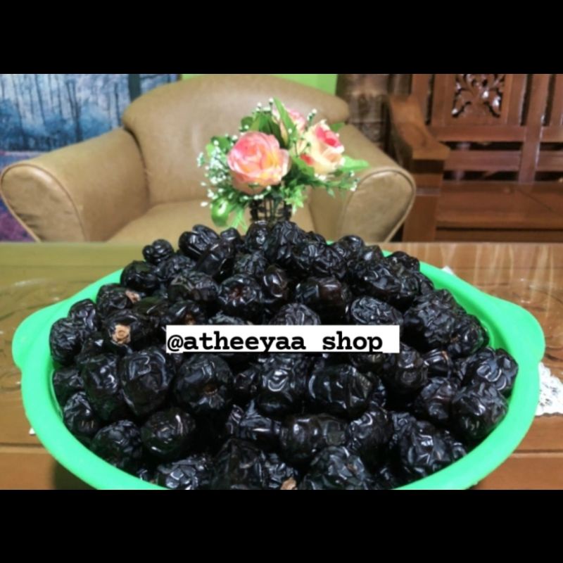 

Ajwa Madinah Asli ukuran besar 1 KG