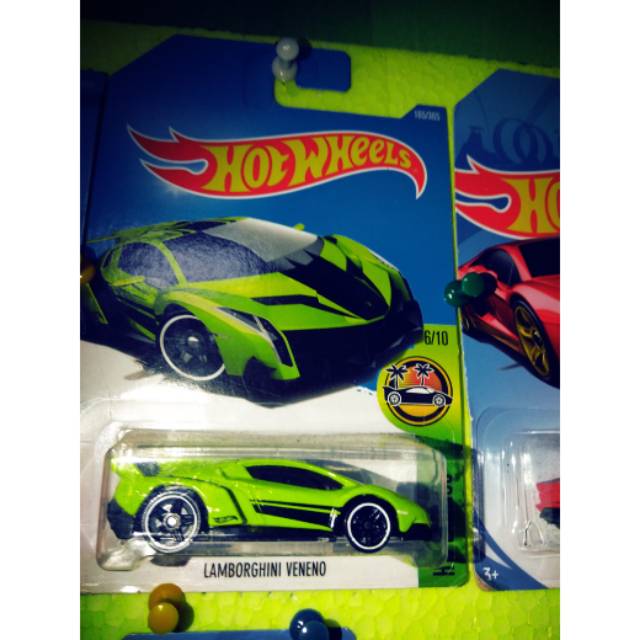 hot wheels lamborghini veneno green