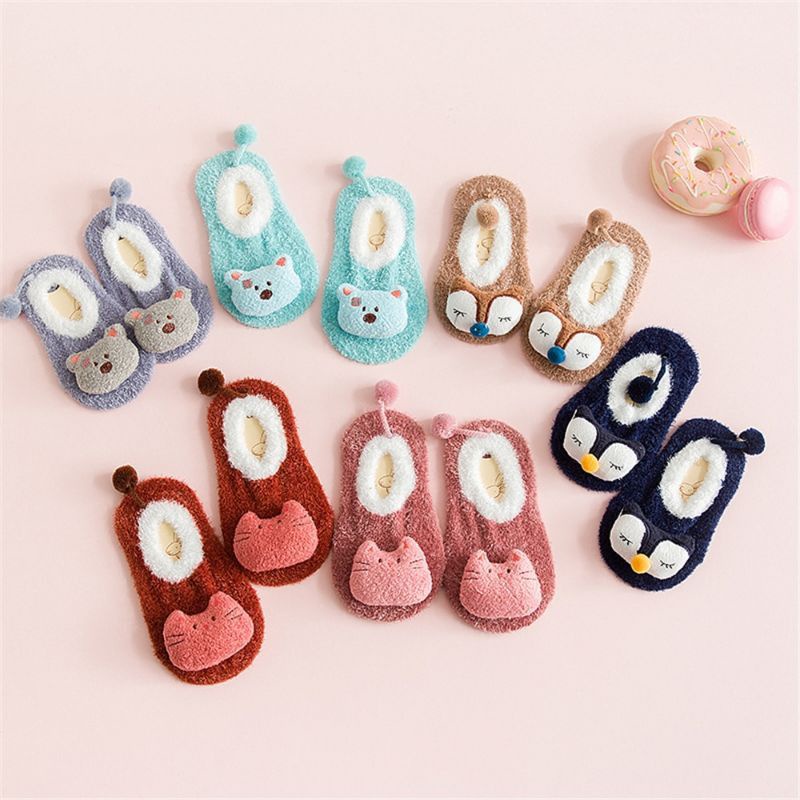 Sepatu Prawalker Bulu Anak Bayi - Kaos Kaki Korea Bulu Lembut Motif Lucu