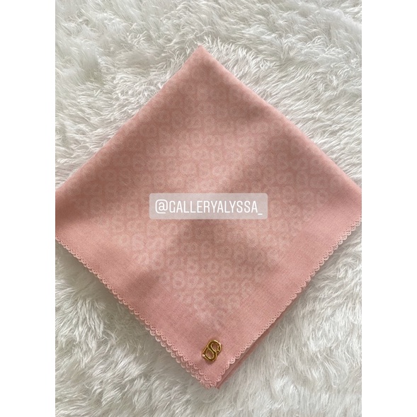 PRELOVED VVGC Tapis Square Bubble Gum