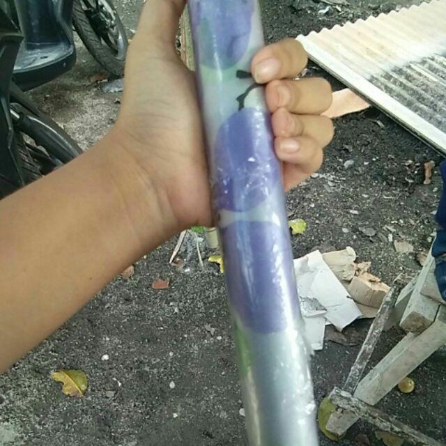 Stiker Kaca Motif Bunga Warna Ungu L-120