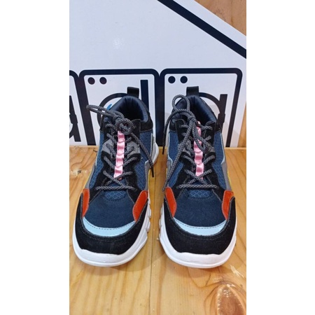 Preloved Sepatu Zara wanita