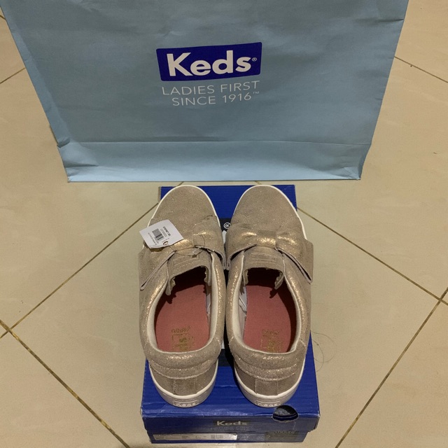 keds with bows