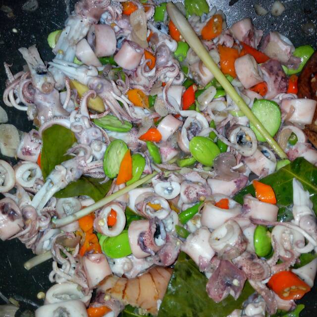 

Cumi Asin Cabe Pete / Cumi Pete Pelangi