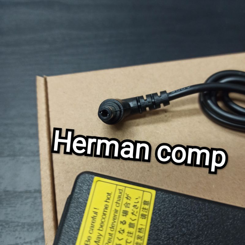 Original Adaptor Acer Aspire One 14 Z1401 Z1402 19V 2.1A DC 5.5x2.5mm