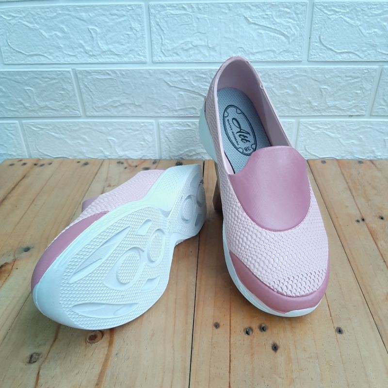 Sepatu Karet Wanita ATT NSL 472/Sepatu Karet Santai Wanita Slip On uk 37-40