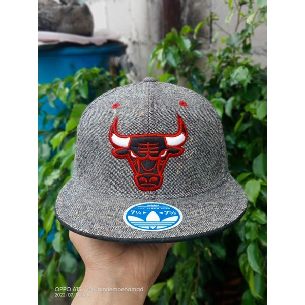 Topi snapback adidas nba chicago bulls second