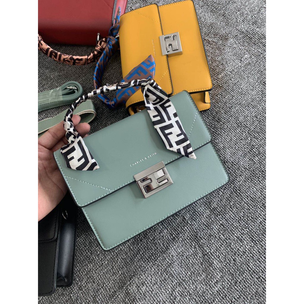 Tas Selempang Wanita Import 161780 (1 KG MUAT 2) LT1780