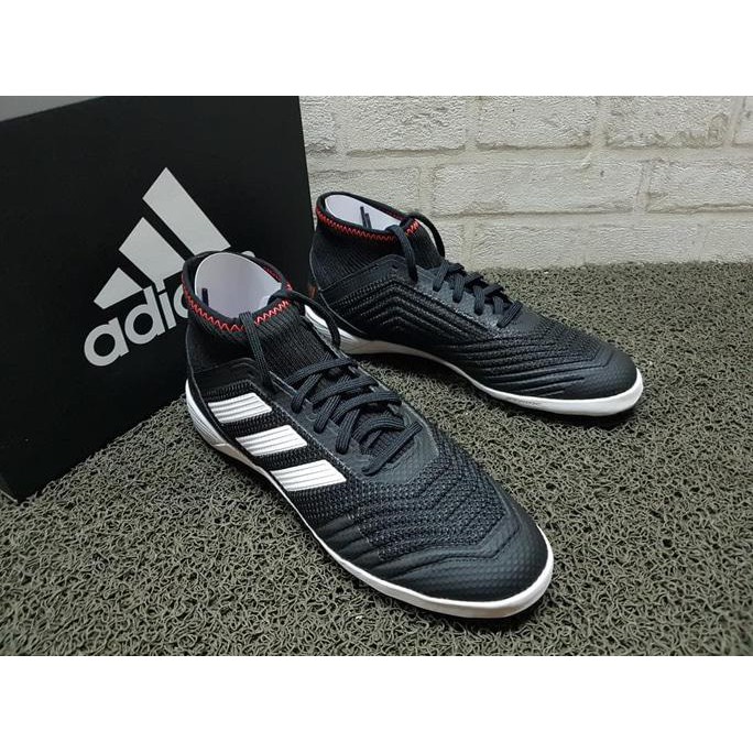 CUCI GUDANG Sepatu Futsal ADIDAS PREDATOR TANGO 18.3 IN (Artikel: CP9282) - BNIB | Shopee Indonesia