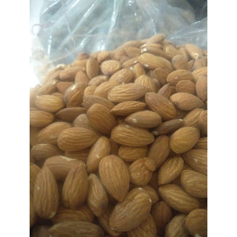 

Kacang Almond Kupas 1kg