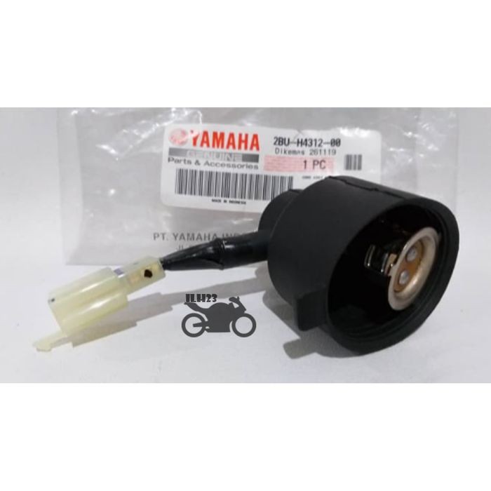 Fiting Lampu Stop Belakang - X Ride 2BU-H4735-00