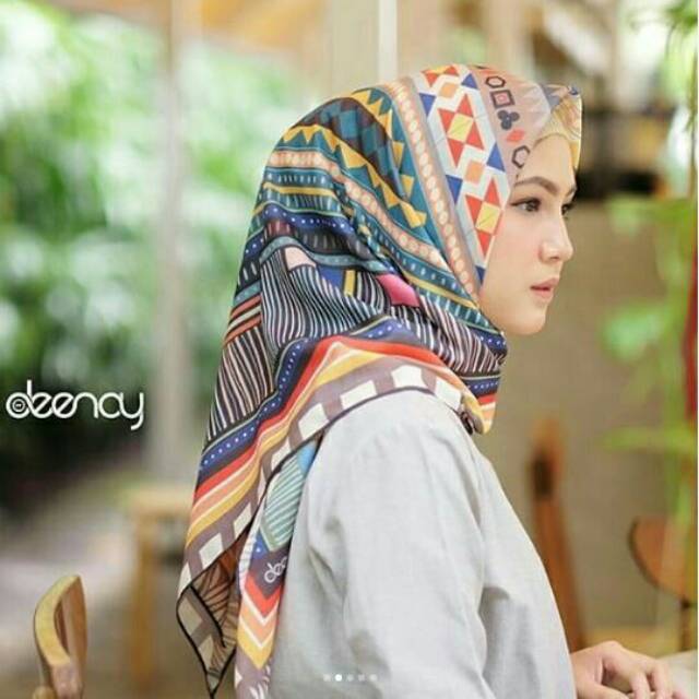 VERDE PRINT SCARF VOAL HIJAB BY DEENAY