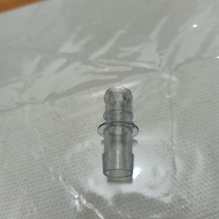 Nepel / fitting sambungan selang plastik (11mm)