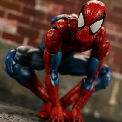Marvel Avengers Mafex MAF075 Amazing Spiderman Comic Version Figure