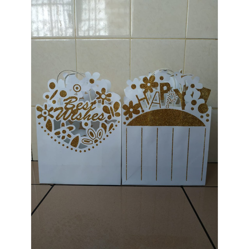 

Paper Bag dengan Glitter Emas Gold