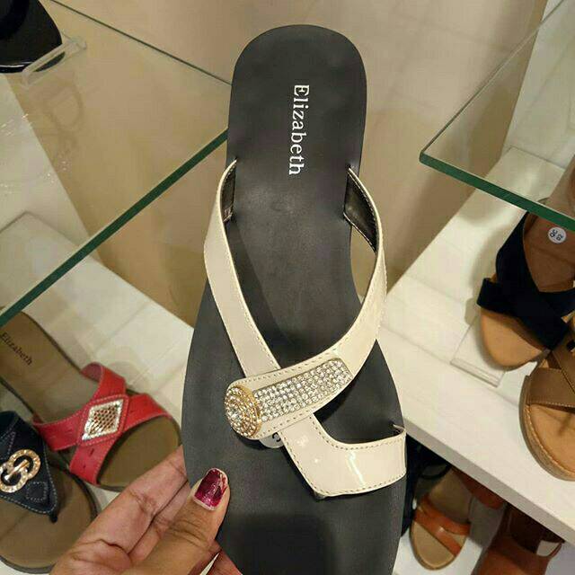  Gambar  Sandal  Elizabeth Terbaru Juwitala