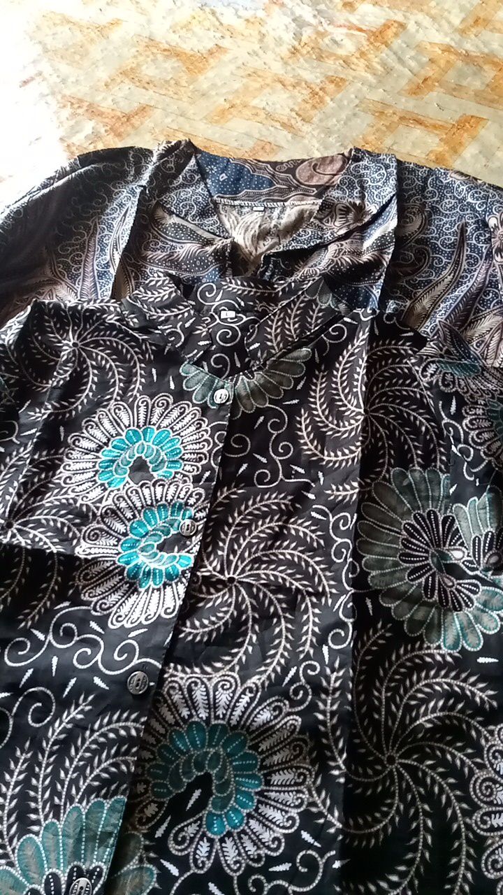 Atasan Batik Wanita Lengan Panjang Blouse Kancing Depan., Motif Batik