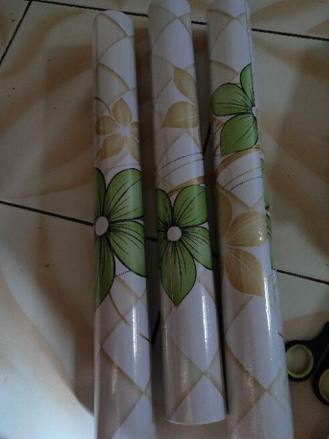 Wallpaper Dinding Bunga Hijau Gold Kotak