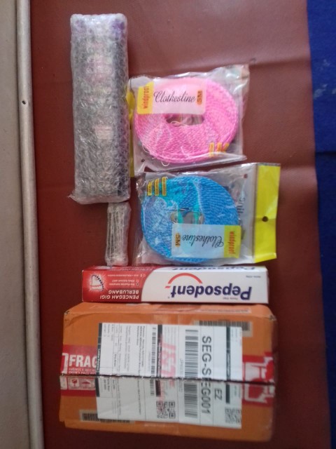 Tali Jemuran Praktis 5 Meter