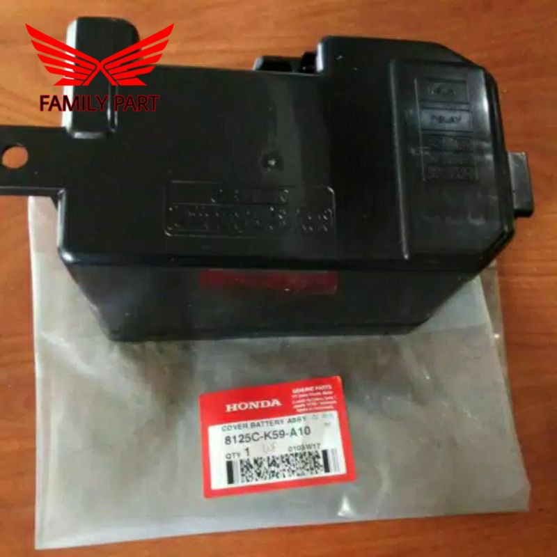 8125C-K59-A10 Tutup Aki, Cover Battery Assy Vario 125/150 LED