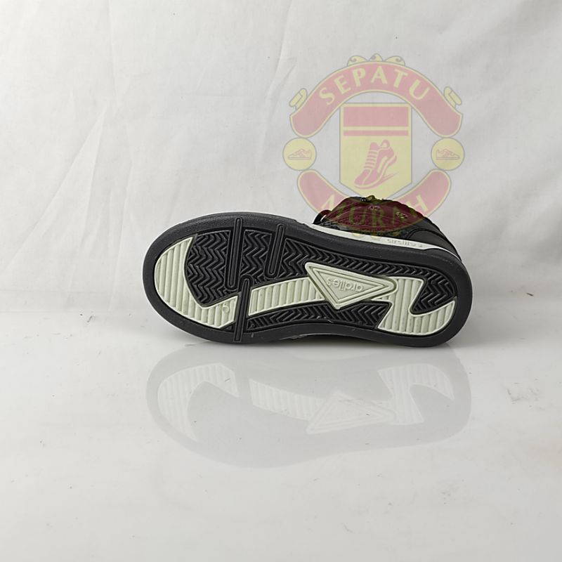 Sepatu Ardiles Anak Lelak KINGJAY  HITAM/ABU-ABU