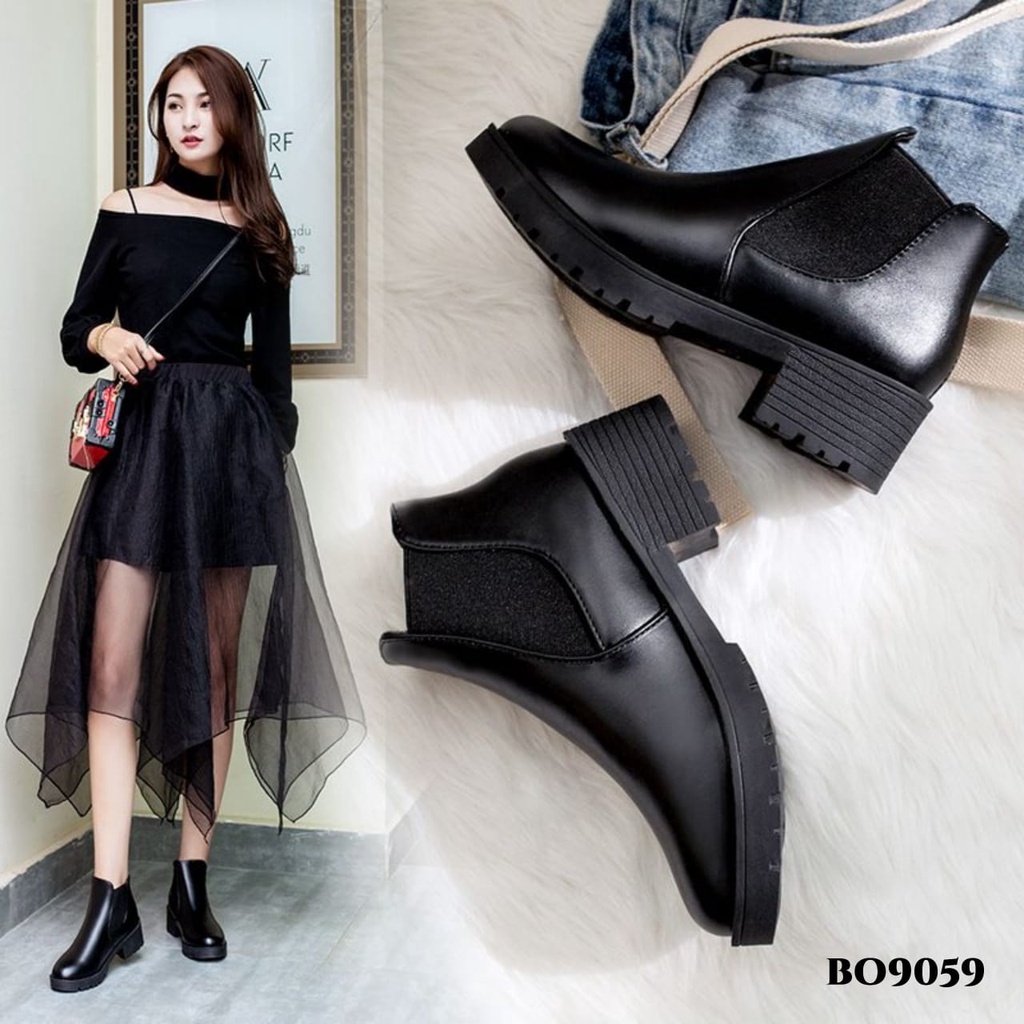 RESTOCK WYN SEPATU BOOTS PLATFORM STYLISH KOREA BO9059