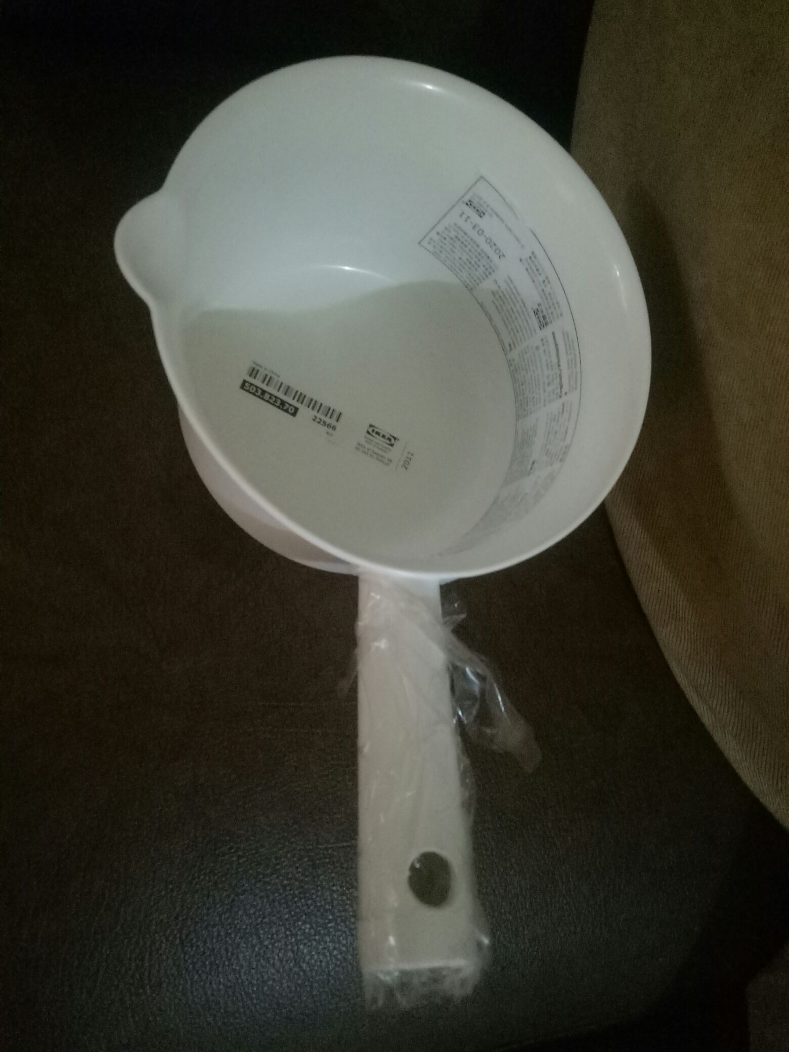 Gayung / Ciduk Air Untuk Mandi Berwarna Putih Gr1349