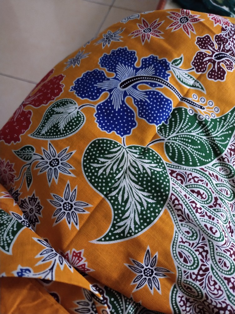 Tunik Batik Motif Bunga Sepatu