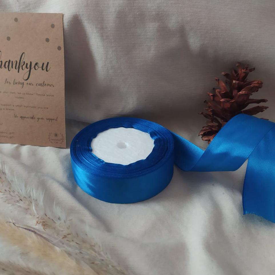 

Cuci Gudang!!!! Pita Satin Biru 2 CM / Harga Permeter [Anandaru Gift] Lagi Ramai Dicari