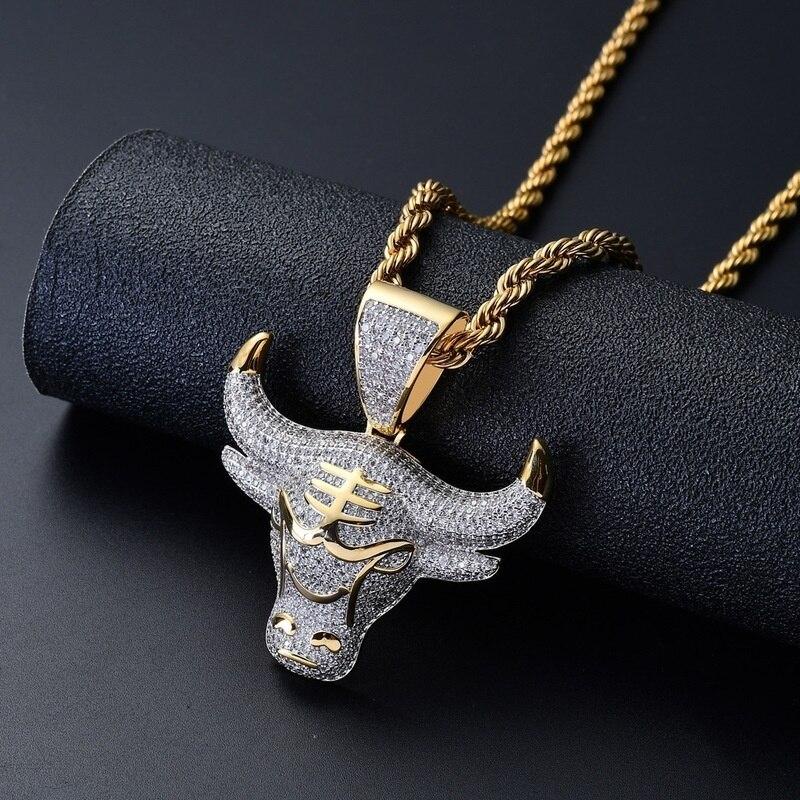 Kalung Liontin Kepala Banteng Full Zircon Berlian Imitasi Bahan Stainless Steel Warna Emas Untuk Pria