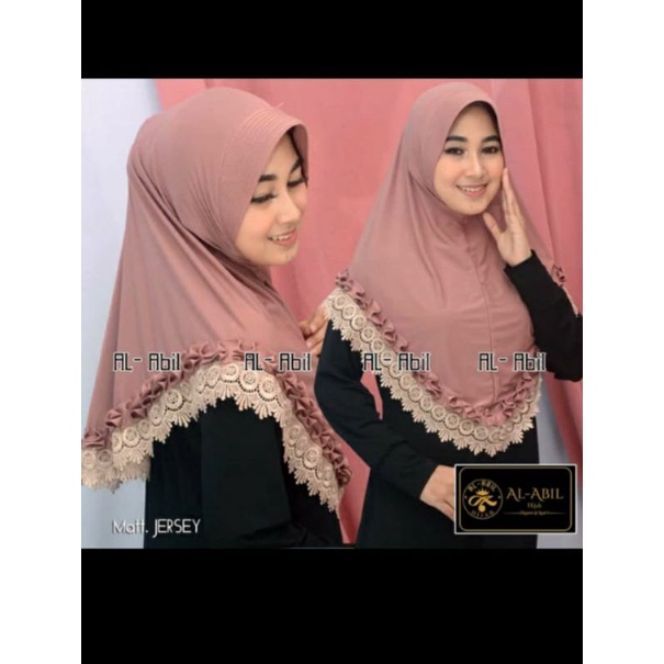 hijab renda gotik
