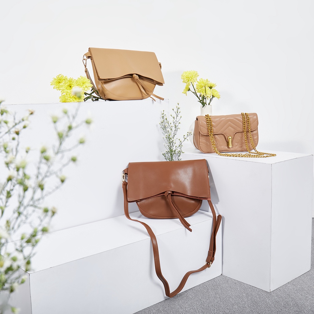 Sundays Attire - SOHO Shoulder Bag Classic Flap Bag Smooth PU Leather / Tas Wanita