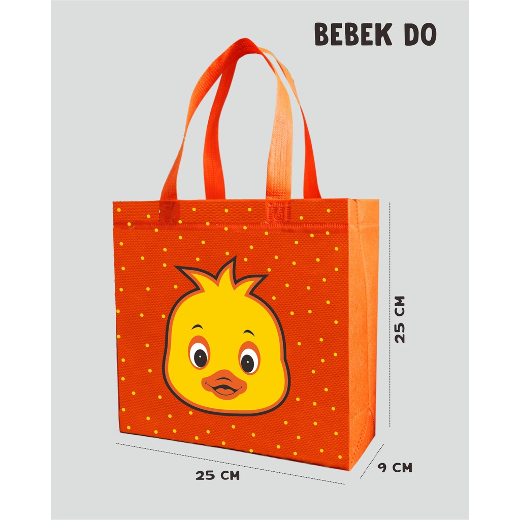 

Tas Goodie Bag Spundbond Souvenir Ulang Tahun Anak Motif animal 25x25x9
