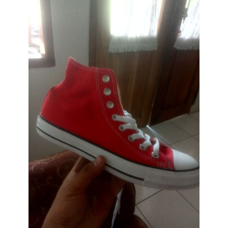 converse seri chuck tylor premium original made in indonesia belum dipakai kekecilan