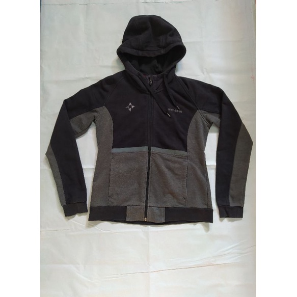 Jaket Nepa isenberg