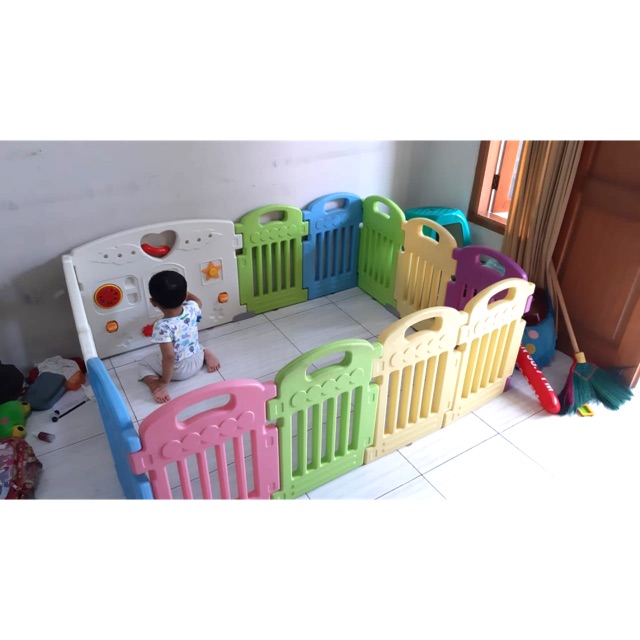 Preloved bekas Parklon baby fence pagar bayi 10+2